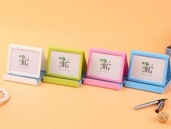 Desk calendar mobile phone stand calendar