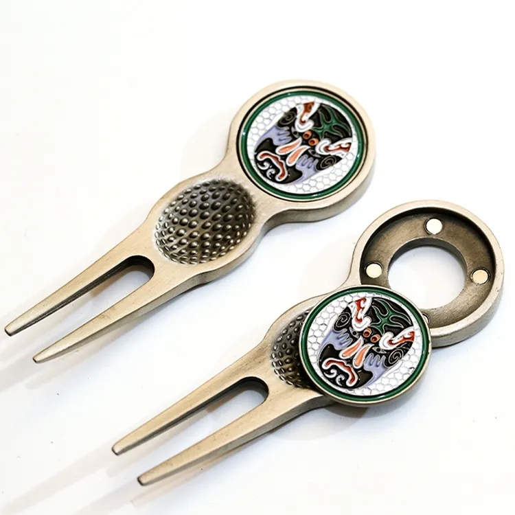 golf divot Tool
